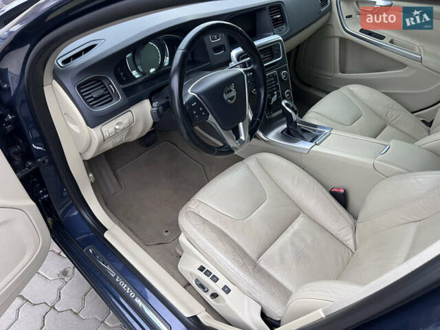 Синий Вольво С60, объемом двигателя 2.5 л и пробегом 206 тыс. км за 9990 $, фото 14 на Automoto.ua