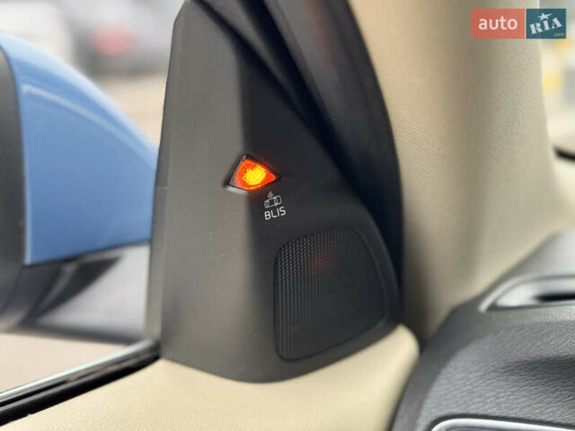 Синій Вольво С60, об'ємом двигуна 2 л та пробігом 164 тис. км за 11950 $, фото 24 на Automoto.ua