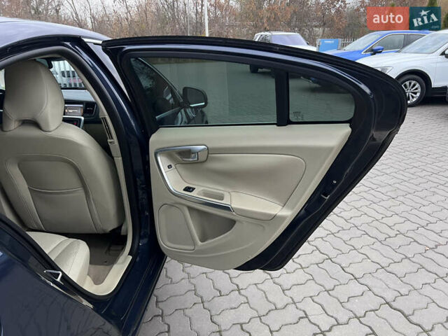 Синий Вольво С60, объемом двигателя 2.5 л и пробегом 206 тыс. км за 9990 $, фото 30 на Automoto.ua