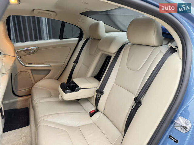 Синій Вольво С60, об'ємом двигуна 2 л та пробігом 164 тис. км за 11950 $, фото 20 на Automoto.ua