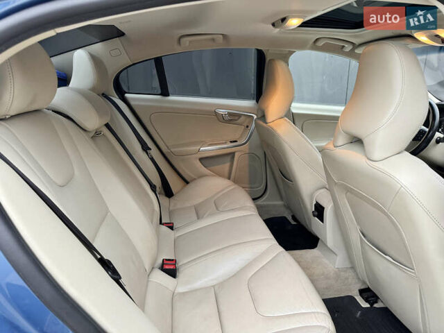 Синій Вольво С60, об'ємом двигуна 2 л та пробігом 164 тис. км за 11950 $, фото 12 на Automoto.ua