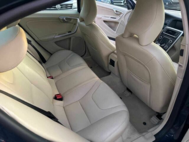 Синій Вольво С60, об'ємом двигуна 2 л та пробігом 76 тис. км за 9500 $, фото 10 на Automoto.ua