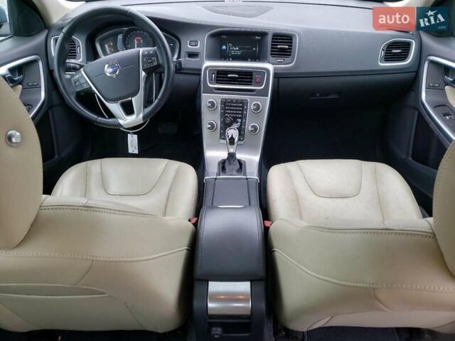 Синий Вольво С60, объемом двигателя 1.97 л и пробегом 100 тыс. км за 2900 $, фото 7 на Automoto.ua