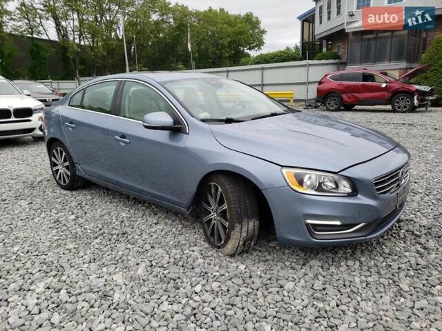 Синий Вольво С60, объемом двигателя 1.97 л и пробегом 100 тыс. км за 2900 $, фото 3 на Automoto.ua