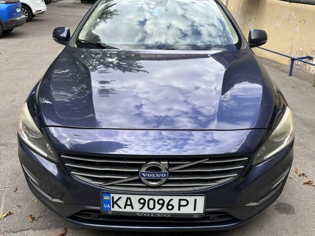 Синий Вольво С60, объемом двигателя 2 л и пробегом 202 тыс. км за 9729 $, фото 1 на Automoto.ua