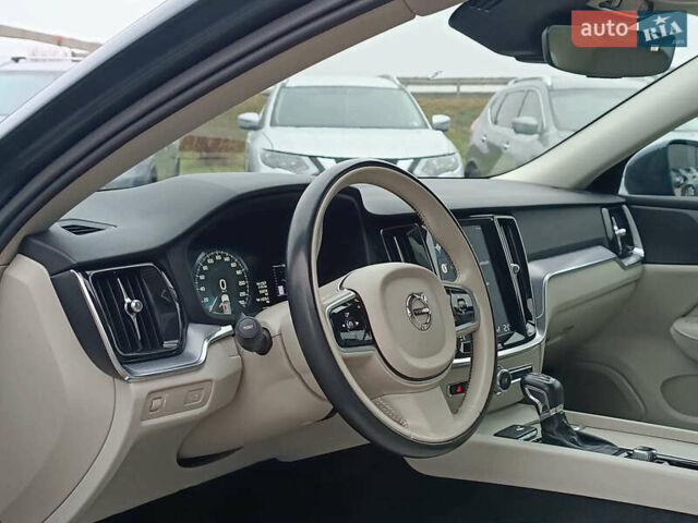 Синий Вольво С60, объемом двигателя 2 л и пробегом 92 тыс. км за 17000 $, фото 26 на Automoto.ua