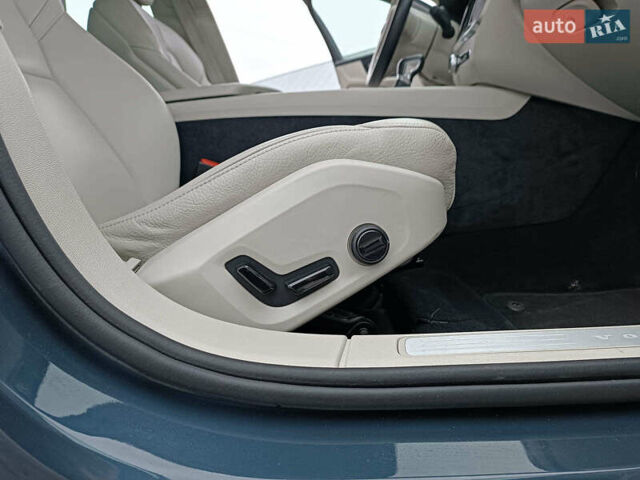 Синий Вольво С60, объемом двигателя 2 л и пробегом 92 тыс. км за 17000 $, фото 42 на Automoto.ua