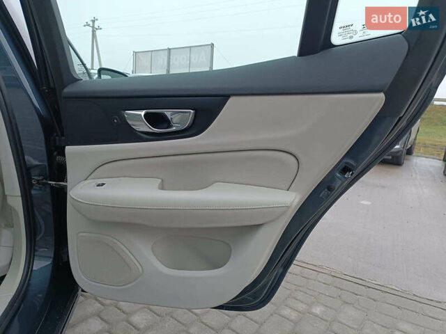 Синий Вольво С60, объемом двигателя 2 л и пробегом 92 тыс. км за 17000 $, фото 44 на Automoto.ua