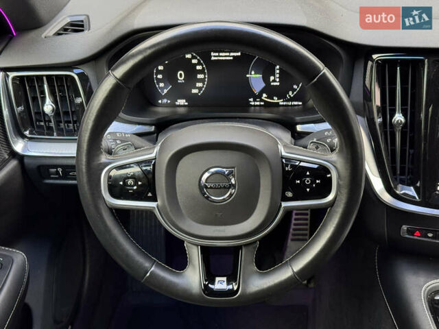 Синій Вольво С60, об'ємом двигуна 2 л та пробігом 58 тис. км за 31500 $, фото 17 на Automoto.ua