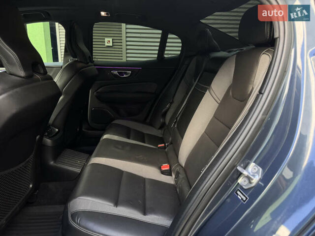 Синій Вольво С60, об'ємом двигуна 2 л та пробігом 58 тис. км за 31500 $, фото 34 на Automoto.ua