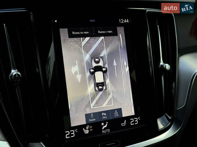 Синій Вольво С60, об'ємом двигуна 2 л та пробігом 58 тис. км за 31500 $, фото 22 на Automoto.ua