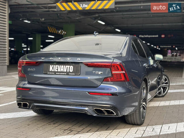 Синій Вольво С60, об'ємом двигуна 2 л та пробігом 58 тис. км за 31500 $, фото 5 на Automoto.ua