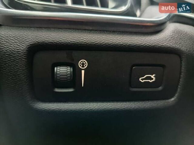 Синий Вольво С60, объемом двигателя 2 л и пробегом 165 тыс. км за 16900 $, фото 15 на Automoto.ua