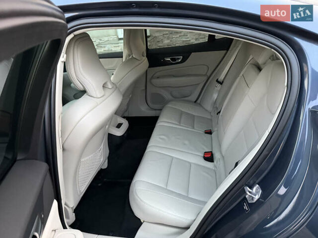 Синій Вольво С60, об'ємом двигуна 1.97 л та пробігом 67 тис. км за 19800 $, фото 32 на Automoto.ua