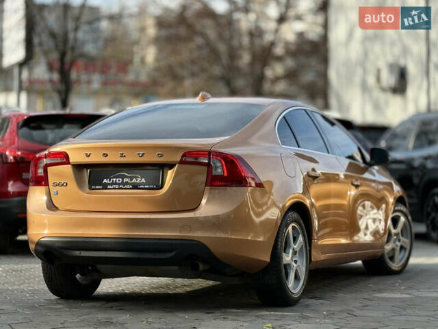 Оранжевый Вольво С60, объемом двигателя 2 л и пробегом 161 тыс. км за 7900 $, фото 27 на Automoto.ua