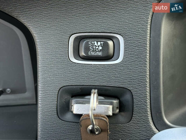 Оранжевый Вольво С60, объемом двигателя 2 л и пробегом 161 тыс. км за 7900 $, фото 56 на Automoto.ua