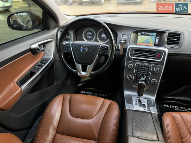 Оранжевый Вольво С60, объемом двигателя 2 л и пробегом 161 тыс. км за 7900 $, фото 50 на Automoto.ua