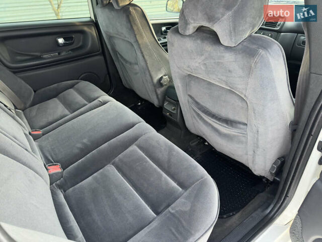 Білий Вольво S70, об'ємом двигуна 2.44 л та пробігом 374 тис. км за 3499 $, фото 25 на Automoto.ua