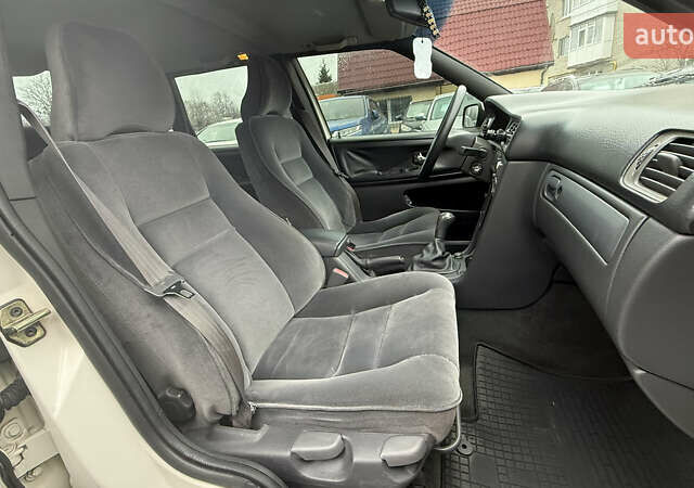 Белый Вольво С70, объемом двигателя 2.44 л и пробегом 373 тыс. км за 4200 $, фото 26 на Automoto.ua