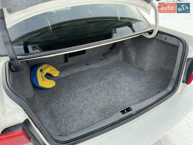 Білий Вольво S70, об'ємом двигуна 2.44 л та пробігом 374 тис. км за 3499 $, фото 19 на Automoto.ua