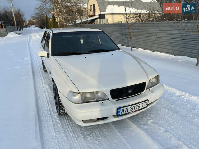 Білий Вольво S70, об'ємом двигуна 2.44 л та пробігом 374 тис. км за 3499 $, фото 3 на Automoto.ua
