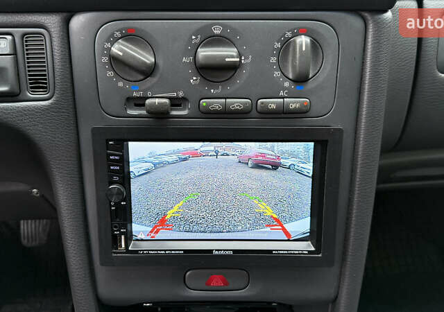 Белый Вольво С70, объемом двигателя 2.44 л и пробегом 373 тыс. км за 4200 $, фото 18 на Automoto.ua