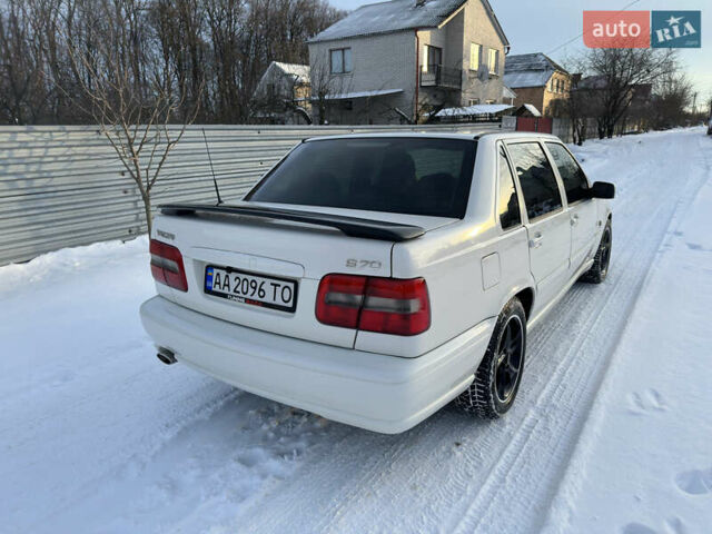 Білий Вольво S70, об'ємом двигуна 2.44 л та пробігом 374 тис. км за 3499 $, фото 7 на Automoto.ua