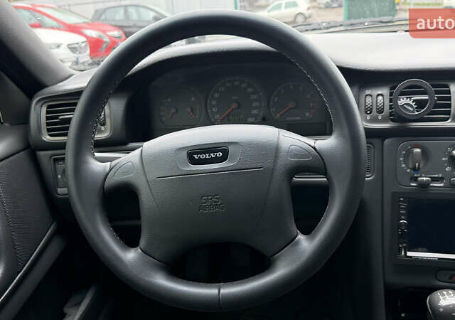 Белый Вольво С70, объемом двигателя 2.44 л и пробегом 373 тыс. км за 4200 $, фото 22 на Automoto.ua