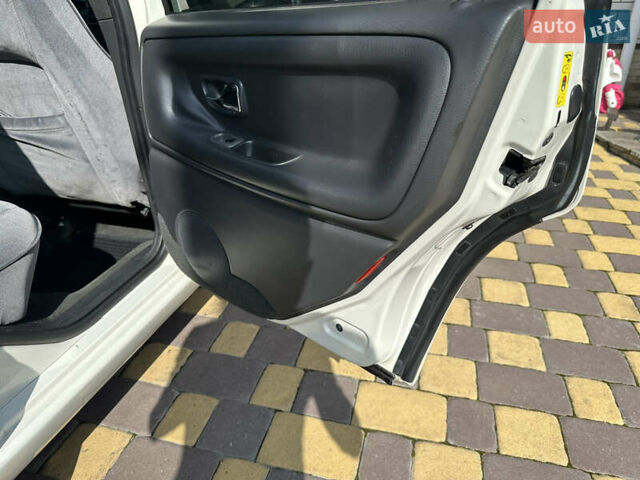 Белый Вольво С70, объемом двигателя 2.44 л и пробегом 371 тыс. км за 4199 $, фото 20 на Automoto.ua