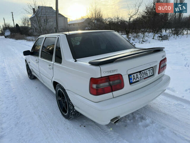Білий Вольво S70, об'ємом двигуна 2.44 л та пробігом 374 тис. км за 3499 $, фото 9 на Automoto.ua