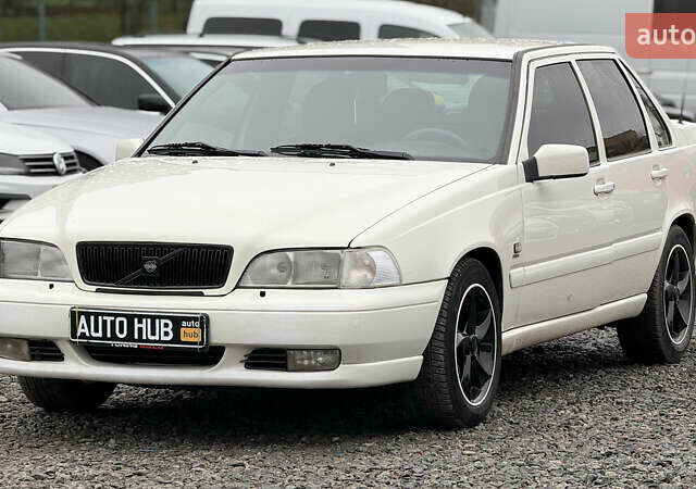 Белый Вольво С70, объемом двигателя 2.44 л и пробегом 373 тыс. км за 4200 $, фото 4 на Automoto.ua