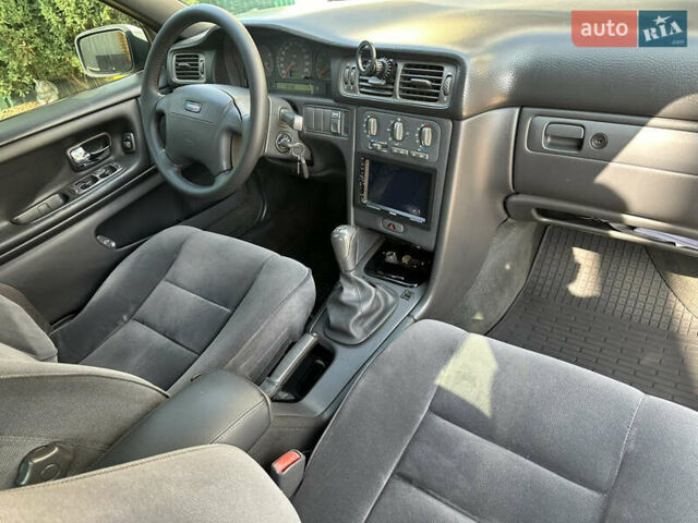 Белый Вольво С70, объемом двигателя 2.44 л и пробегом 371 тыс. км за 4199 $, фото 18 на Automoto.ua