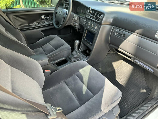 Белый Вольво С70, объемом двигателя 2.44 л и пробегом 371 тыс. км за 4199 $, фото 13 на Automoto.ua