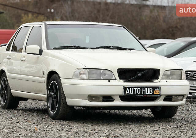 Белый Вольво С70, объемом двигателя 2.44 л и пробегом 373 тыс. км за 4200 $, фото 1 на Automoto.ua