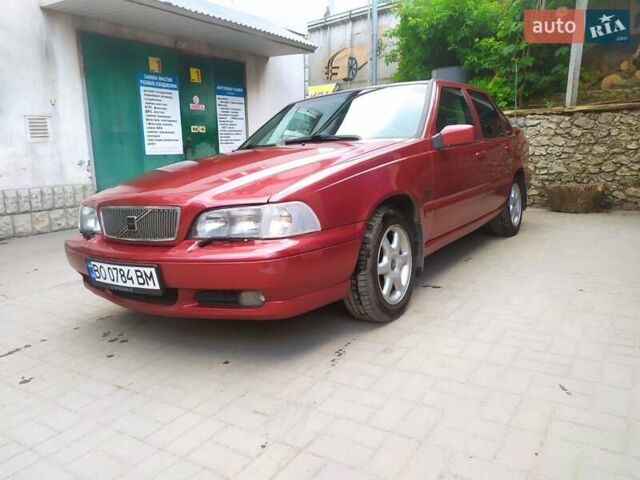 Красный Вольво С70, объемом двигателя 2.4 л и пробегом 375 тыс. км за 3299 $, фото 62 на Automoto.ua