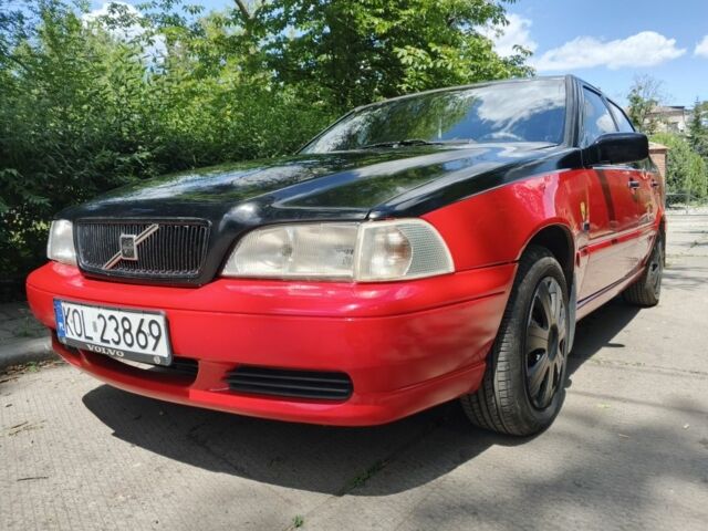 Красный Вольво С70, объемом двигателя 2.4 л и пробегом 290 тыс. км за 2401 $, фото 3 на Automoto.ua