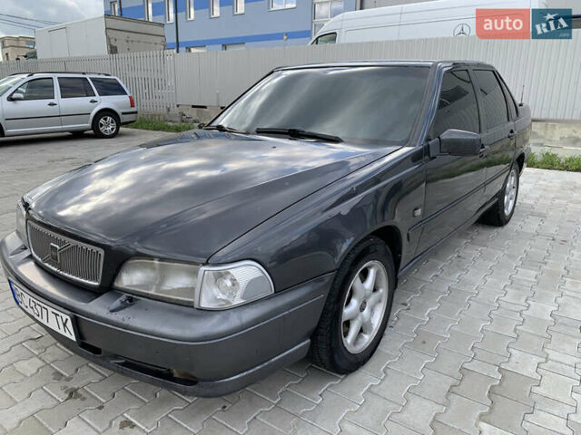 Серый Вольво С70, объемом двигателя 2.5 л и пробегом 380 тыс. км за 3100 $, фото 2 на Automoto.ua