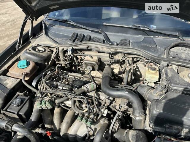 Сірий Вольво S70, об'ємом двигуна 0 л та пробігом 332 тис. км за 2000 $, фото 4 на Automoto.ua