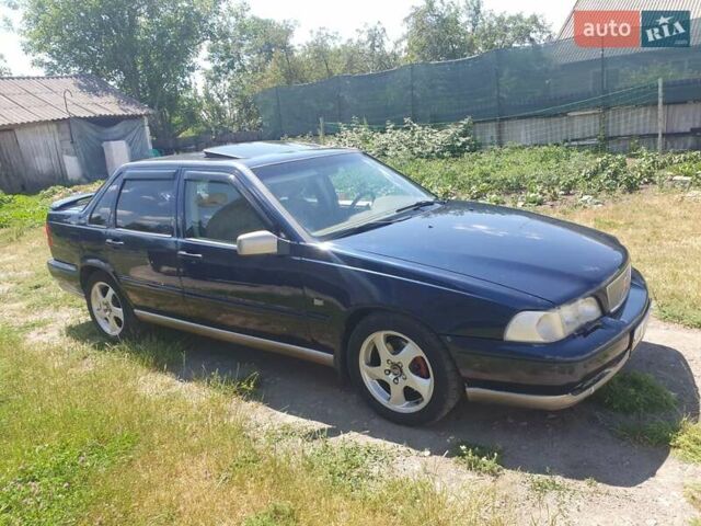 Синий Вольво С70, объемом двигателя 2.3 л и пробегом 389 тыс. км за 5000 $, фото 4 на Automoto.ua