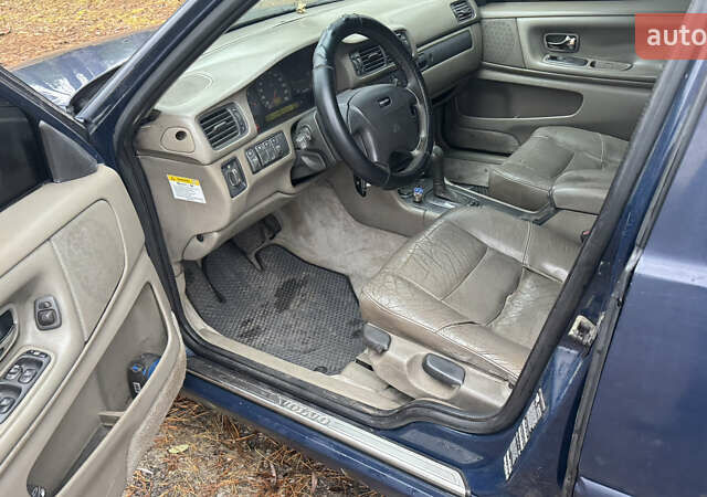 Синий Вольво С70, объемом двигателя 0 л и пробегом 510 тыс. км за 2900 $, фото 10 на Automoto.ua