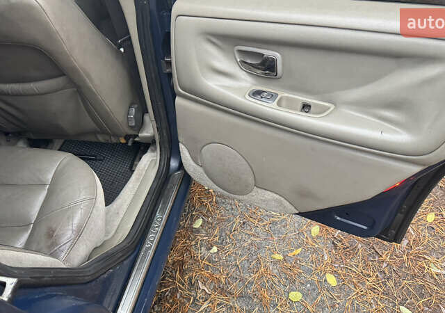 Синий Вольво С70, объемом двигателя 0 л и пробегом 510 тыс. км за 2900 $, фото 17 на Automoto.ua