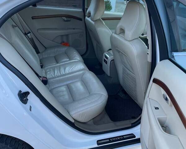 Білий Вольво S80, об'ємом двигуна 3.2 л та пробігом 250 тис. км за 6999 $, фото 25 на Automoto.ua