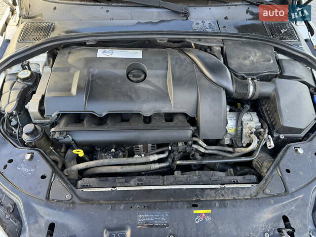 Белый Вольво С80, объемом двигателя 3 л и пробегом 238 тыс. км за 10599 $, фото 6 на Automoto.ua