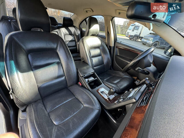 Белый Вольво С80, объемом двигателя 3 л и пробегом 238 тыс. км за 10599 $, фото 20 на Automoto.ua