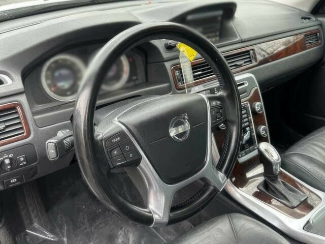 Белый Вольво С80, объемом двигателя 3 л и пробегом 93 тыс. км за 4000 $, фото 5 на Automoto.ua