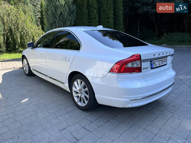 Білий Вольво S80, об'ємом двигуна 1.56 л та пробігом 134 тис. км за 14000 $, фото 6 на Automoto.ua