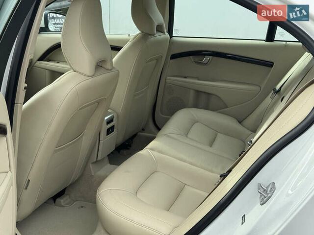 Белый Вольво С80, объемом двигателя 2 л и пробегом 200 тыс. км за 13700 $, фото 21 на Automoto.ua