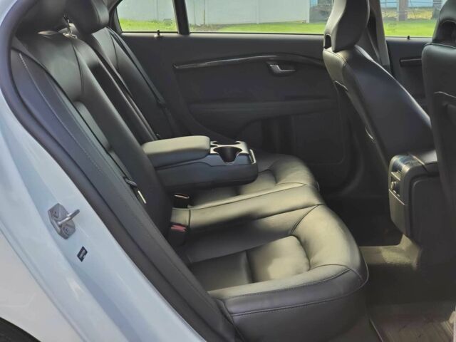 Білий Вольво S80, об'ємом двигуна 2 л та пробігом 107 тис. км за 3206 $, фото 11 на Automoto.ua