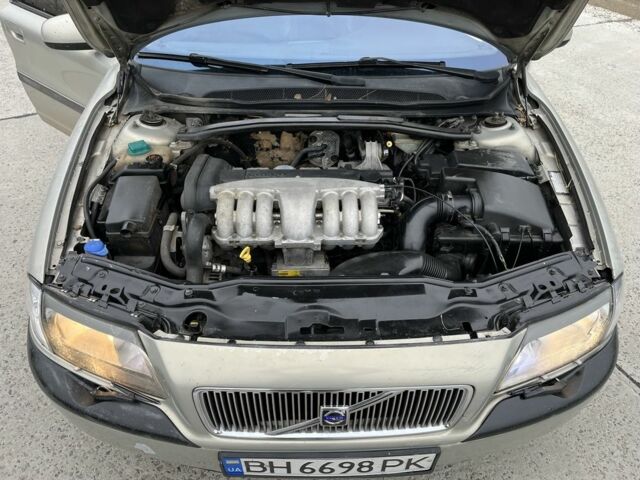 Бежевый Вольво С80, объемом двигателя 2.9 л и пробегом 234 тыс. км за 2350 $, фото 9 на Automoto.ua