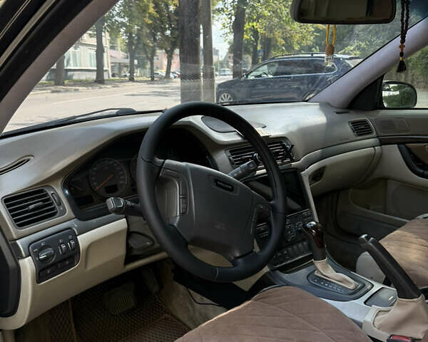 Чорний Вольво S80, об'ємом двигуна 2.9 л та пробігом 375 тис. км за 5500 $, фото 14 на Automoto.ua
